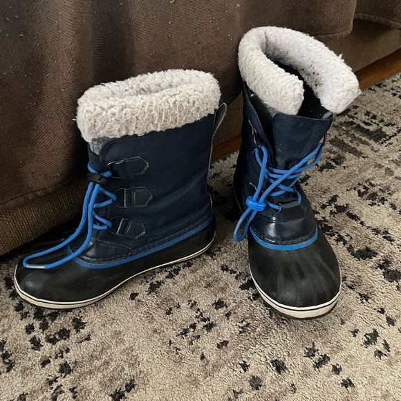 Sorell women boots in good used condition women size7 - Picture 6 of 12